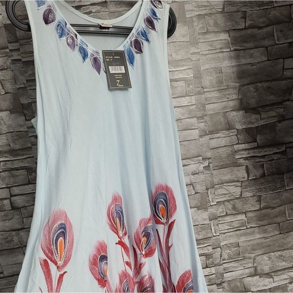 Blue Floral Swing Dress Fresh floral print invites a spring aesthetic in this la - Picture 1 of 7